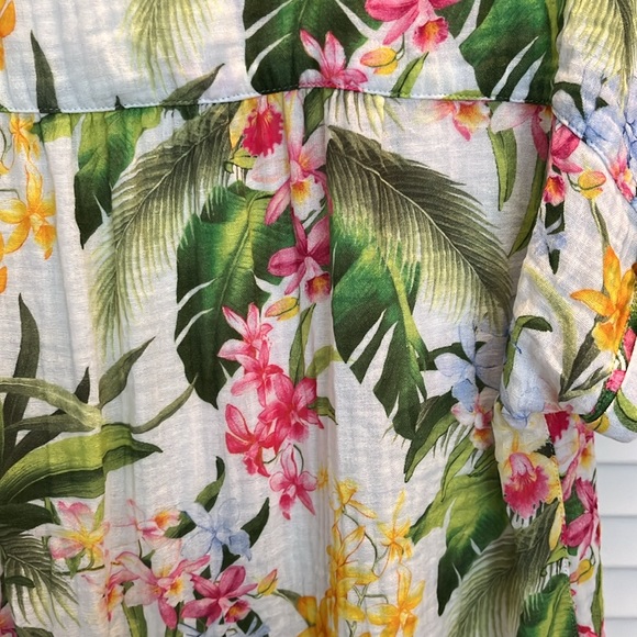 Tommy Bahama Tropical Floral Woman’s Top-100% Soft Cotton Size Medium - Picture 6 of 9